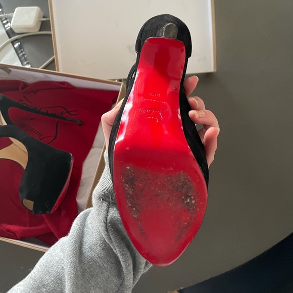 CHRISTIAN LOUBOUTIN 
MARLENALTA 150 VEAUVELOURS - Picture 5 of 6